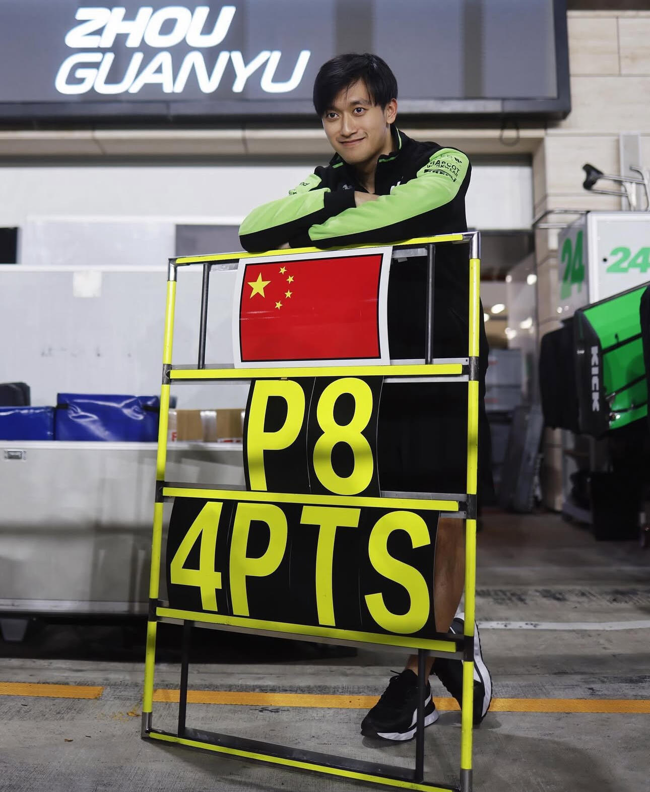 梅赛德斯力克哈斯车队，周冠宇惊艳四座的简单介绍